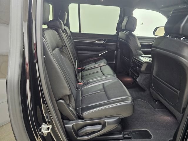2023 Jeep Wagoneer L Series II
