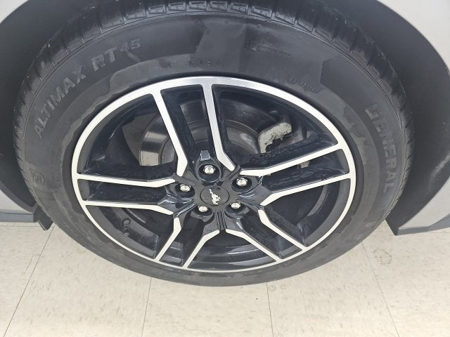 2022 Ford Mustang EcoBoost