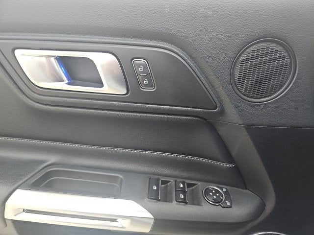 2022 Ford Mustang EcoBoost