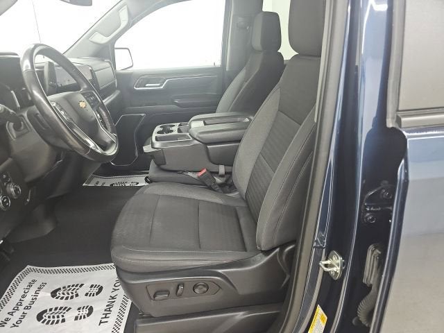 2022 Chevrolet Silverado 1500 LT (2FL)