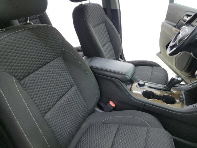 2017 GMC Acadia SLE