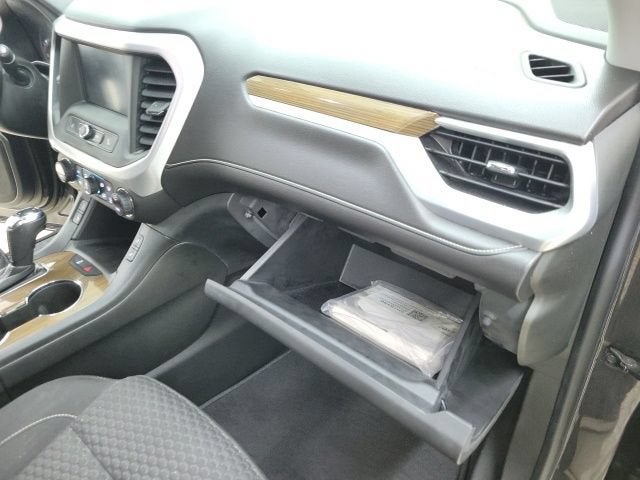 2017 GMC Acadia SLE