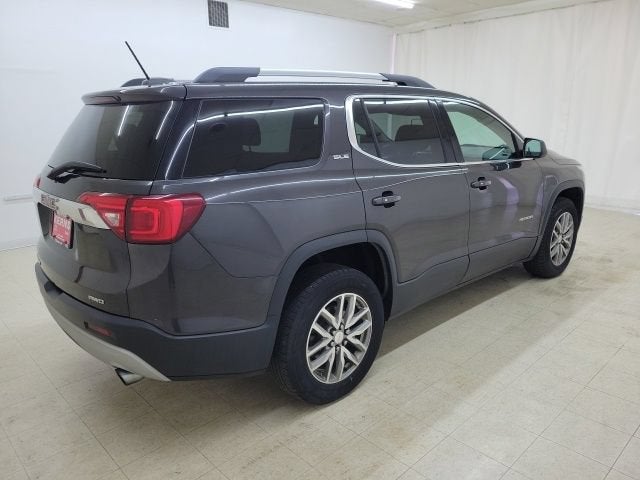 2017 GMC Acadia SLE