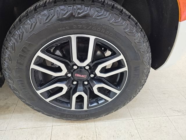 2023 GMC Yukon XL AT4