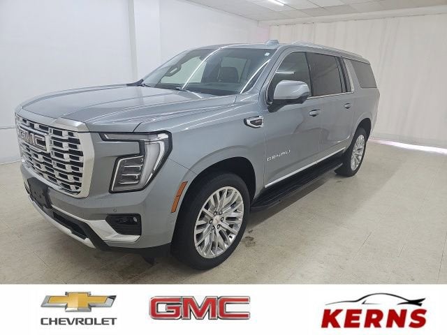 2025 GMC Yukon Denali AWD's photo