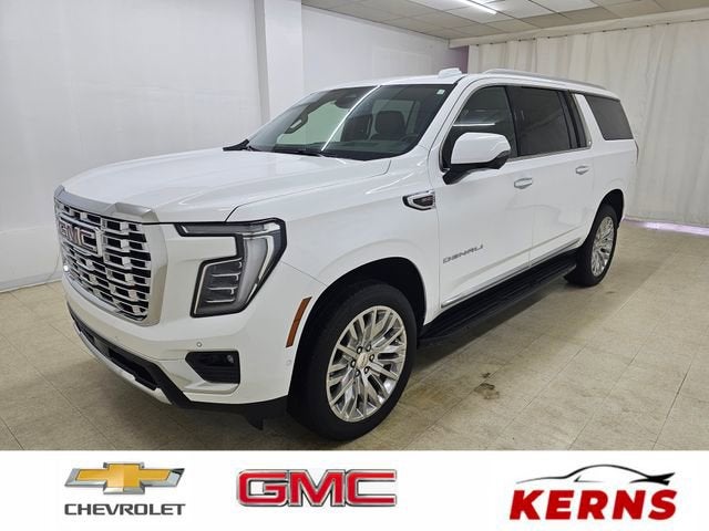 2025 GMC Yukon Denali AWD's photo