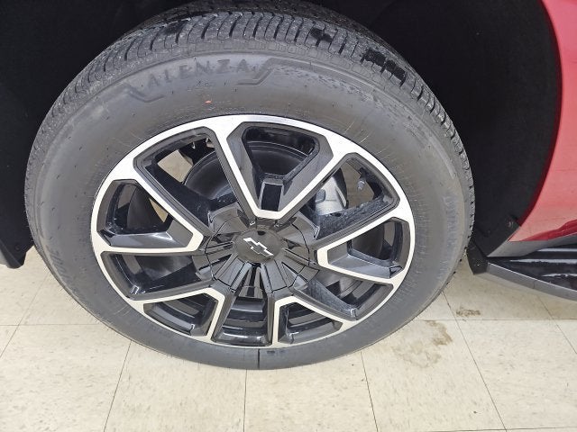 2027 Chevrolet Suburban RST - Photo 20