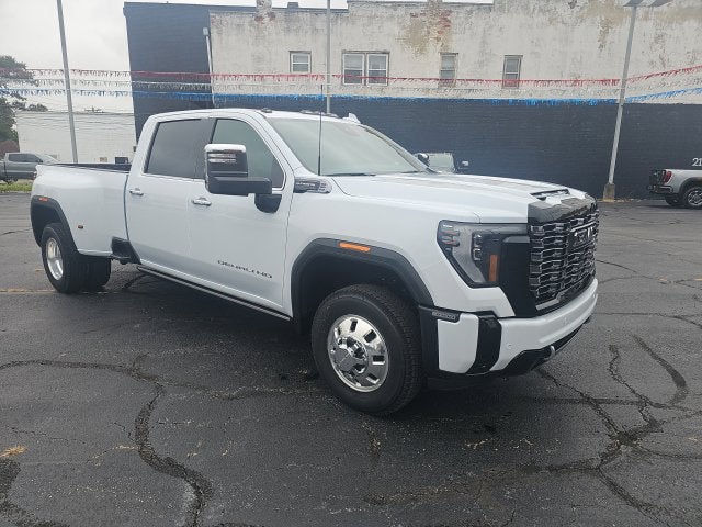 2026 GMC Sierra 3500 HD Denali Ultimate DRW