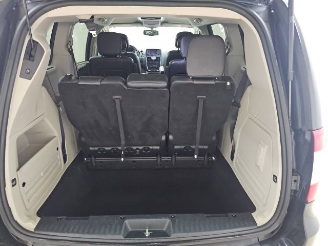 2014 Chrysler Town & Country Touring-L