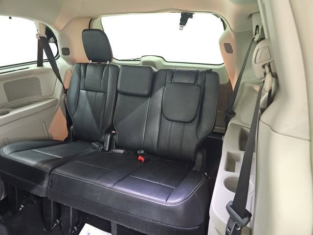 2014 Chrysler Town & Country Touring-L