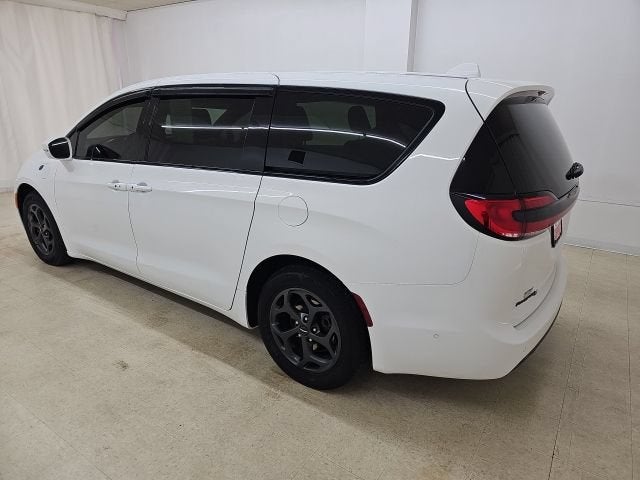 2022 Chrysler Pacifica Hybrid Touring L