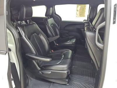 2022 Chrysler Pacifica Hybrid Touring L