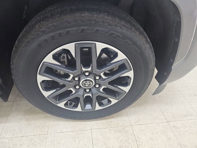 2024 Toyota Sequoia SR5
