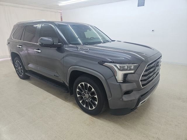 2024 Toyota Sequoia SR5