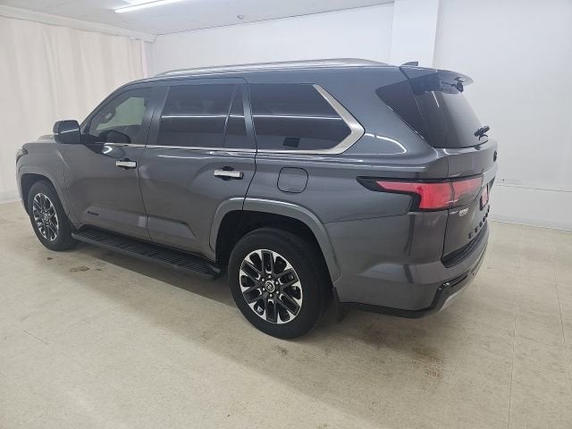 2024 Toyota Sequoia SR5