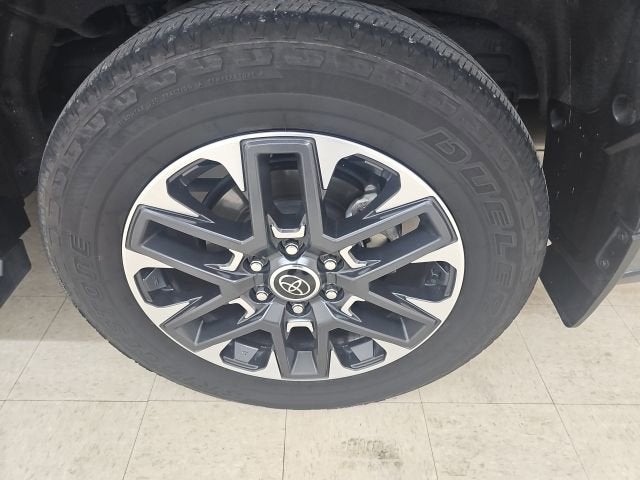 2024 Toyota Sequoia SR5