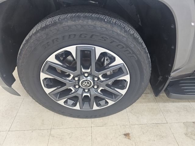 2024 Toyota Sequoia SR5