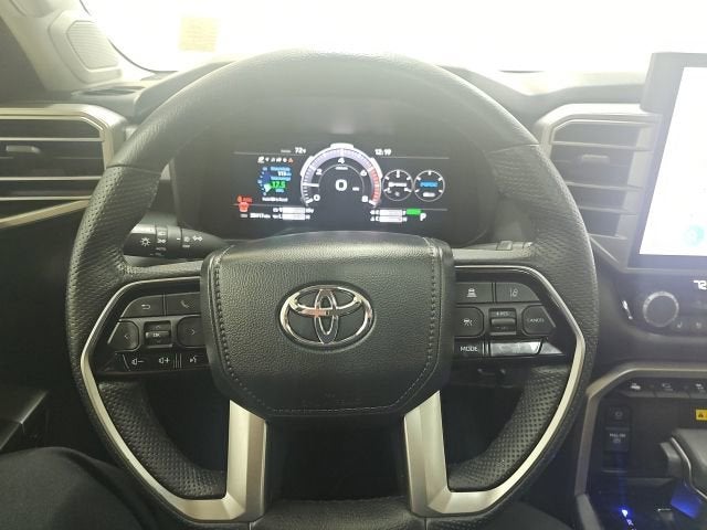 2024 Toyota Sequoia SR5
