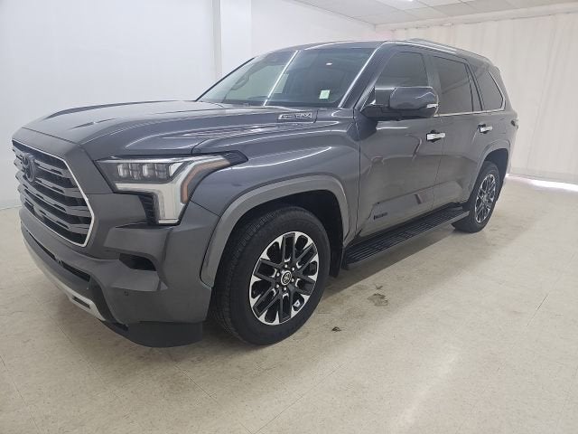 2024 Toyota Sequoia SR5