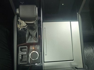 2024 Toyota Sequoia SR5