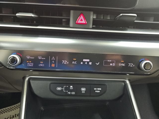 2025 Kia Carnival LXS
