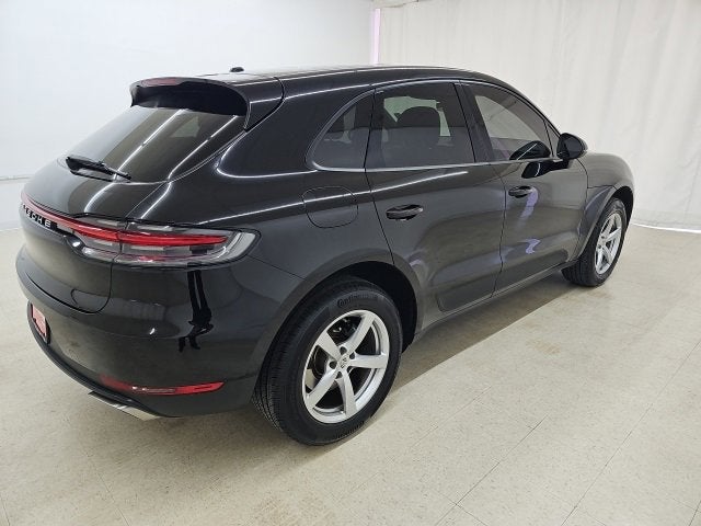 2021 Porsche Macan Base