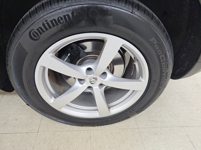 2021 Porsche Macan Base