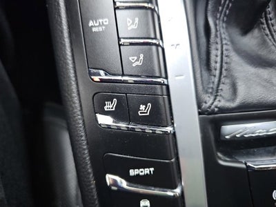 2021 Porsche Macan Base